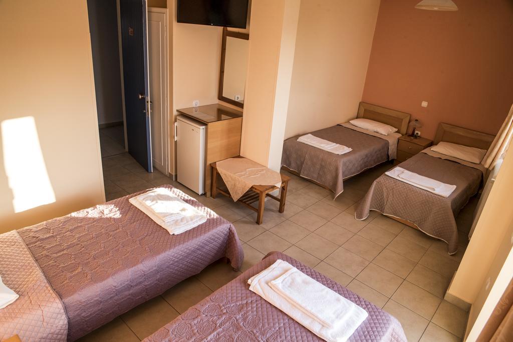 Zoumboulis Rooms Mytilíni エクステリア 写真